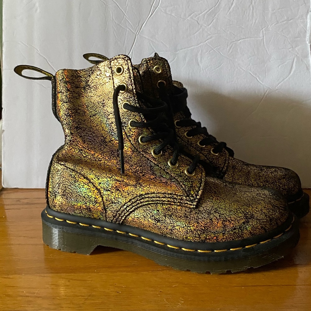 Doc Martens Iridescent Gold Crackle Glitter Air Wair Boots EUC